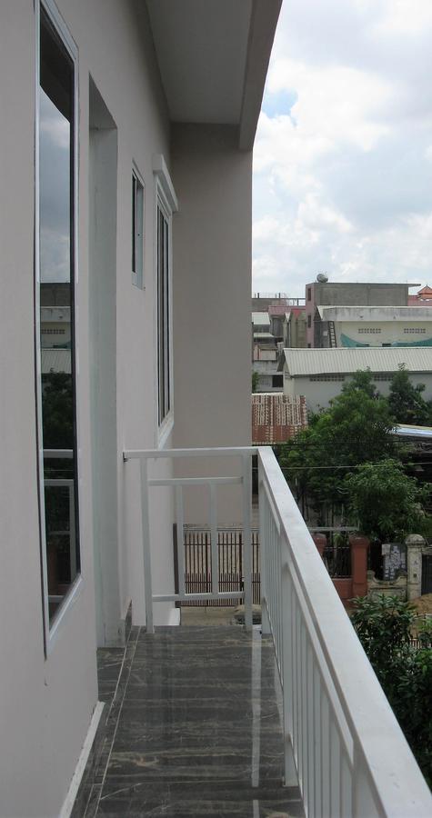 Kol House Bed and Breakfast Phnom Penh Exteriör bild